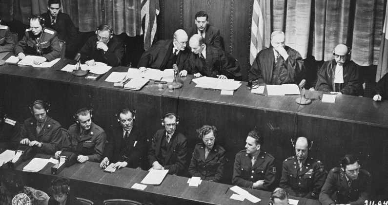 ueces del Tribunal Militar Internacional durante la sesión inaugural de los juicios de Núremberg, el 20 de noviembre de 1945.