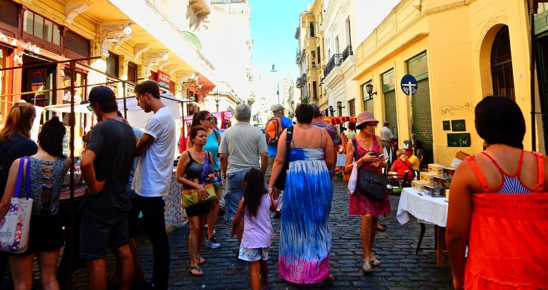 El barrio de San Telmo, en Buenos Aires, uno de los enclaves históricos de la ciudad. ANDREW MILLIGAN SUMO El barrio de San Telmo, en Buenos Aires, uno de los enclaves históricos de la ciudad. ANDREW MILLIGAN SUMO