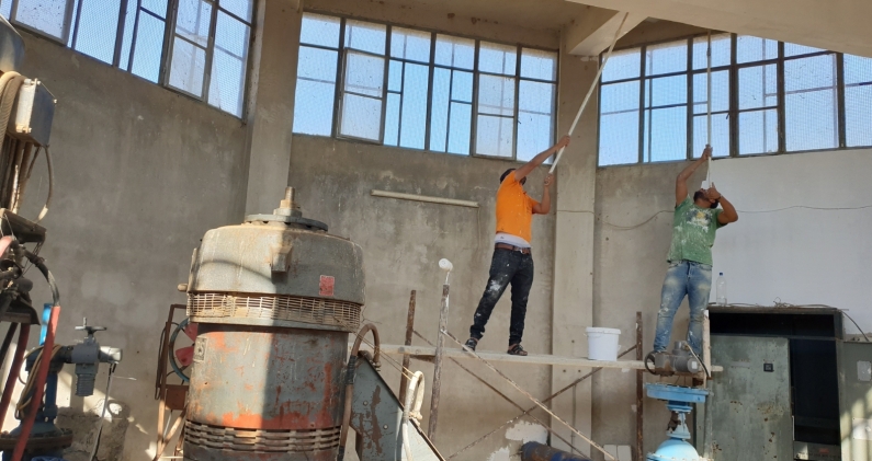 Trabajos de mejora en instalaciones apoyadas por el AMB para reforzar la gestión de residuos y el acceso al agua en Siria. CORTESÍA Trabajos de mejora en instalaciones apoyadas por el AMB para reforzar la gestión de residuos y el acceso al agua en Siria. CORTESÍA