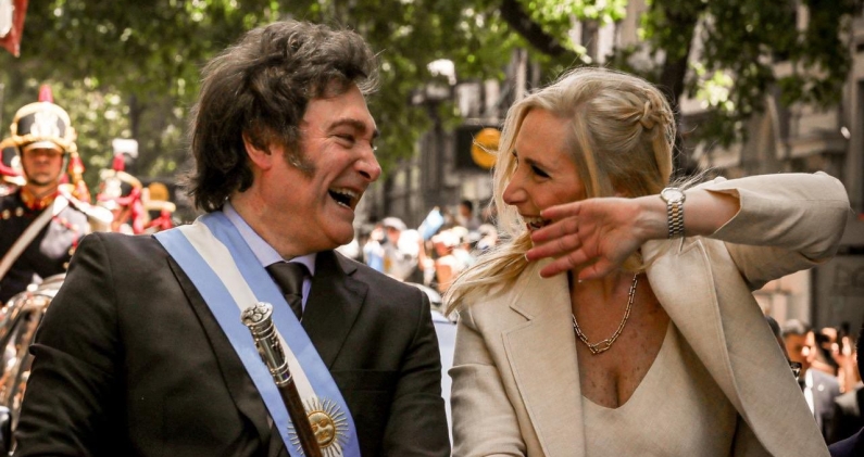 Karina y Javier Milei, en la toma de posesión como presidente argentino, en diciembre de 2023. PRESIDENCIA DE LA NACIÓN