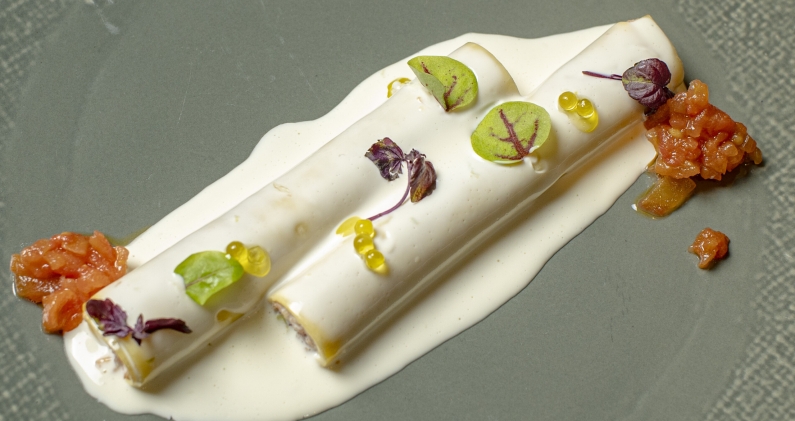 El canelón, uno de los platos protagonistas de los menús del Ohla Eixample. MÉSQHOTELS