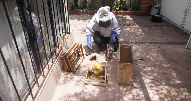 El traje protector es indispensable para iniciar el rescate. DTP