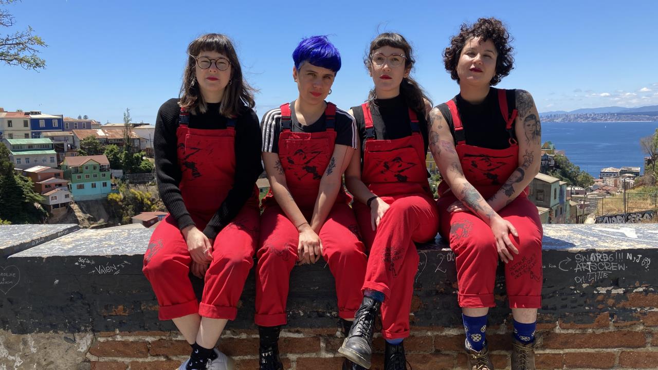 El colectivo Lastesis: Sibila Sotomayor, Dafne Valdés, Paula Cometa y Lea Cáceres. ARCHIVO