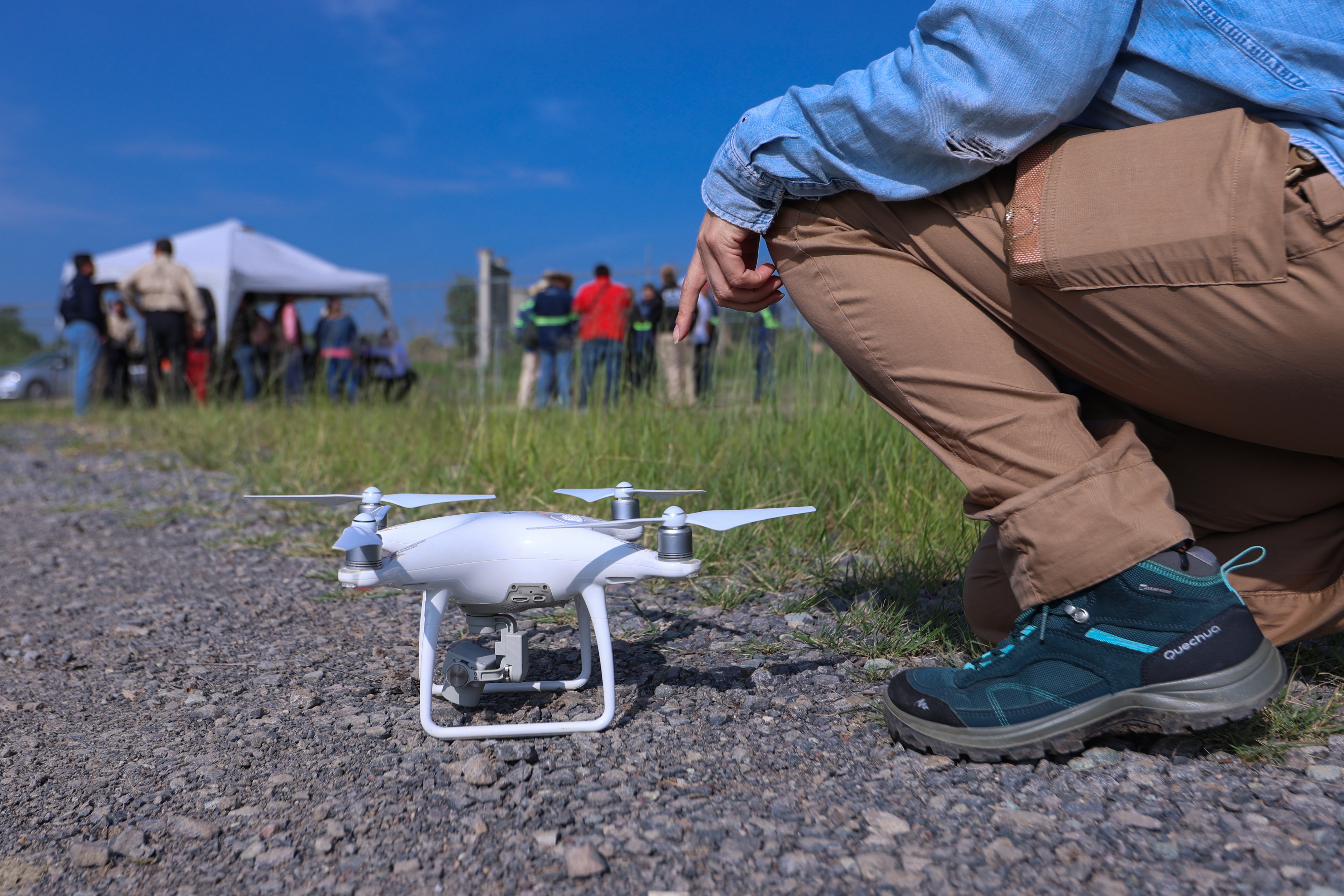Un dron preparado para sobrevolar un terreno durante una jornada de búsqueda en Jalisco. CEDIDA