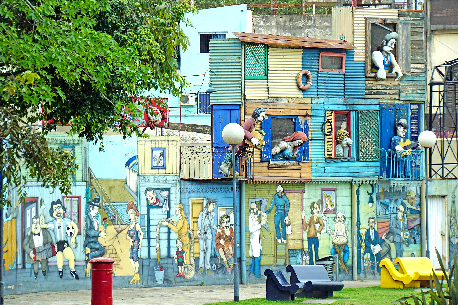 La Boca, en Buenos Aires, donde el color y la vida cotidiana condensan la vitalidad de un territorio atravesado por historias. DENNIS G. JARVIS