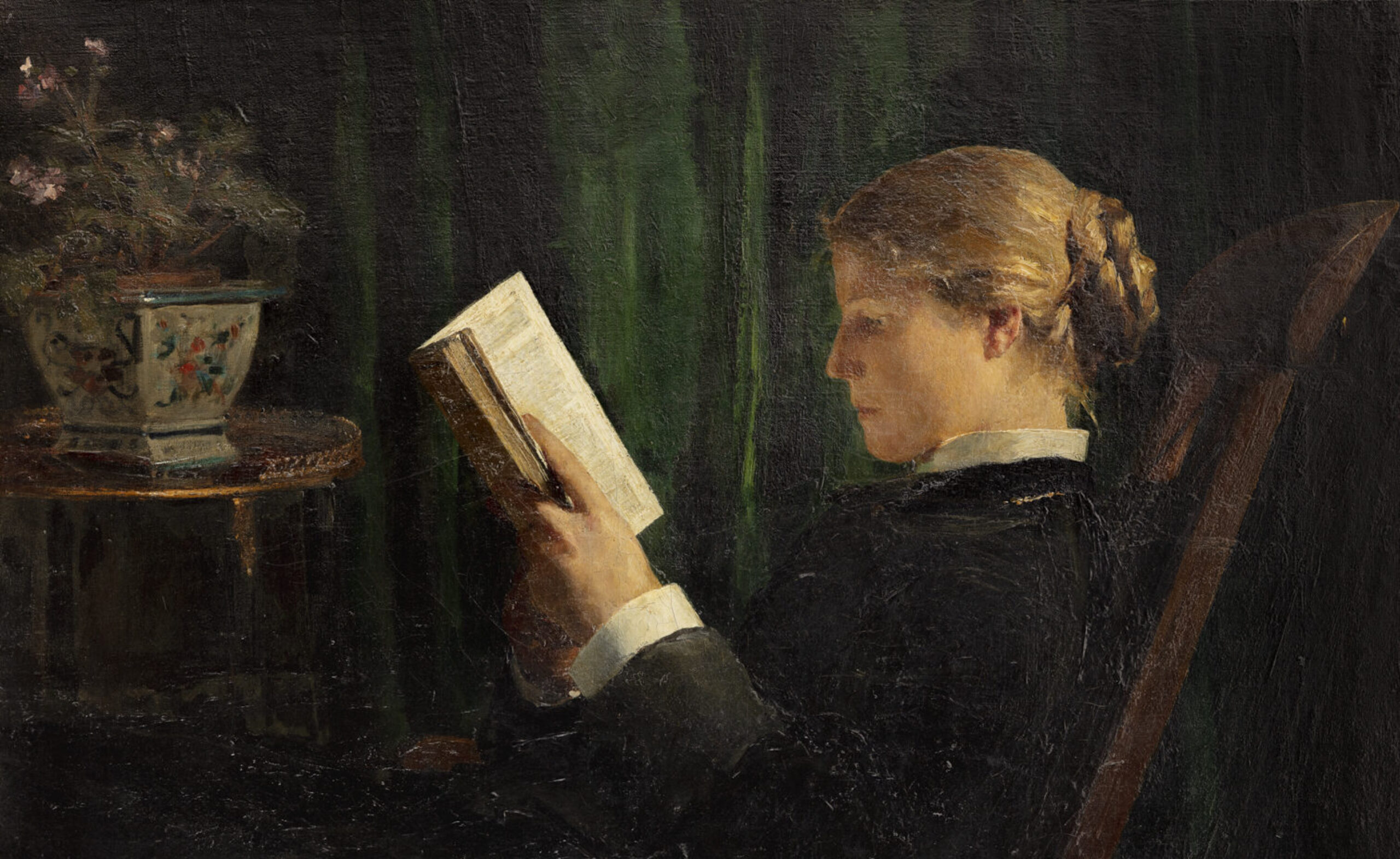 ‘The Reader’ (Die Lesende), de Albert Anker, 1883: la lectura como gesto íntimo que también define qué elegimos compartir con otros.