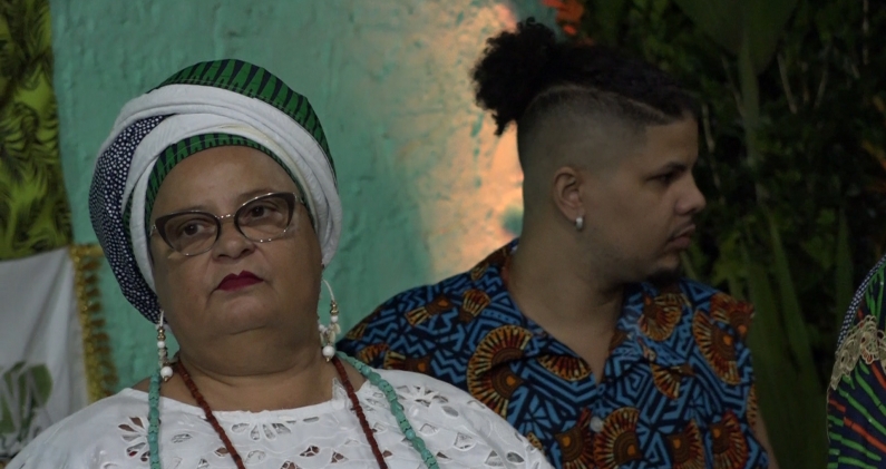 Angélica Fexoia, practicante de candomblé, durante un ritual en el terreiro Ilê Axé Ajagunã, en Lauro de Freitas (Bahía). HE
