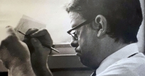 Hermenegildo Sábat en su oficina del diario Clarín en el año 1982. ARCHIVO CLARÍN