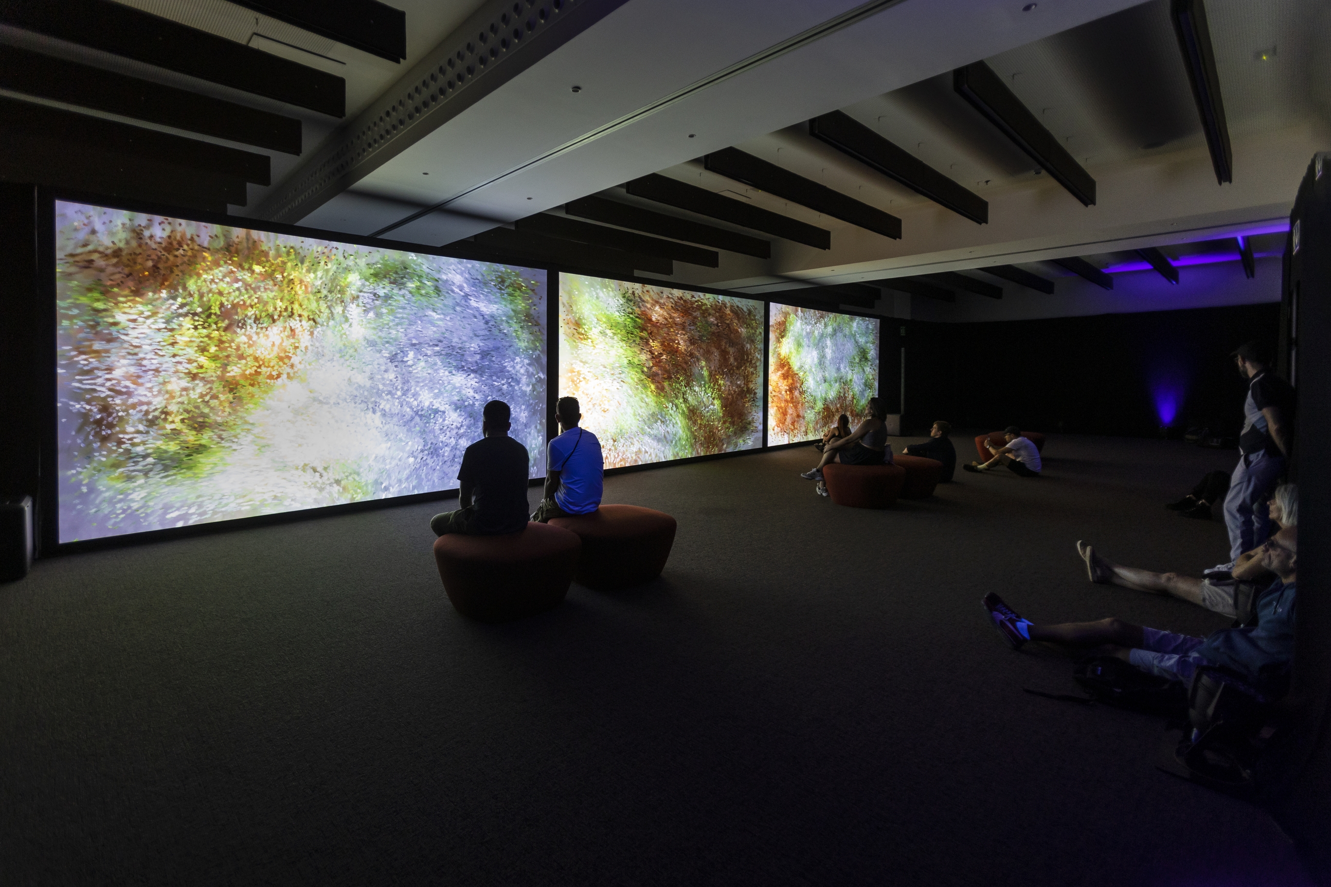 Una instalación vinculada al Festival Sónar en el ME Barcelona, uno de los colaboradores de su programa cultural. CORTESÍA Una instalación vinculada al Festival Sónar en el ME Barcelona, uno de los colaboradores de su programa cultural. CORTESÍA