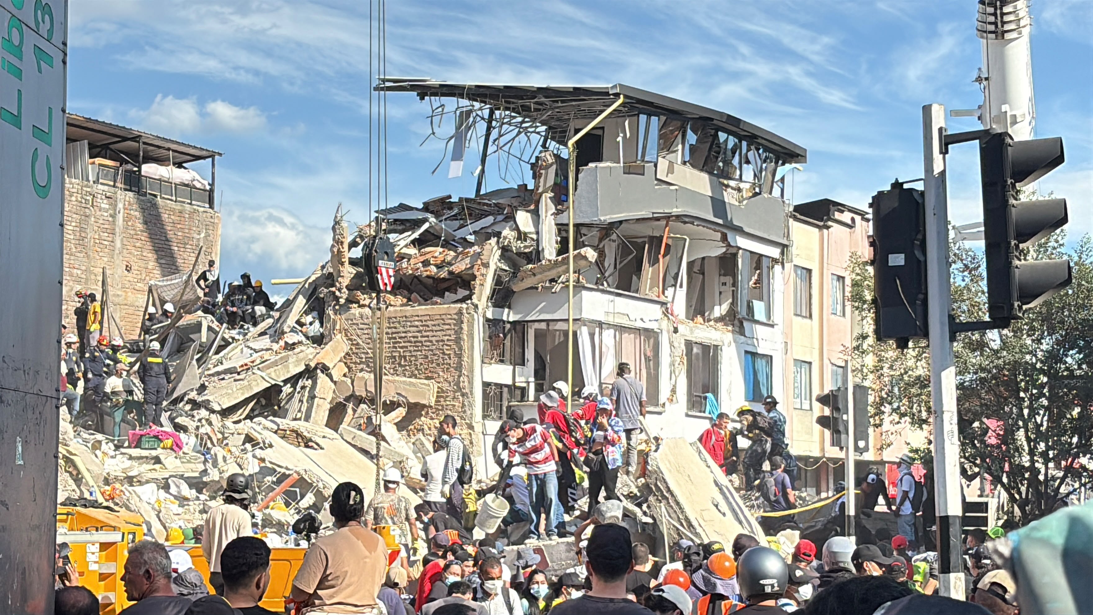 Escombros de un edificio derrumbado en Pereira tras el terremoto. WORLD CENTRAL KITCHEN