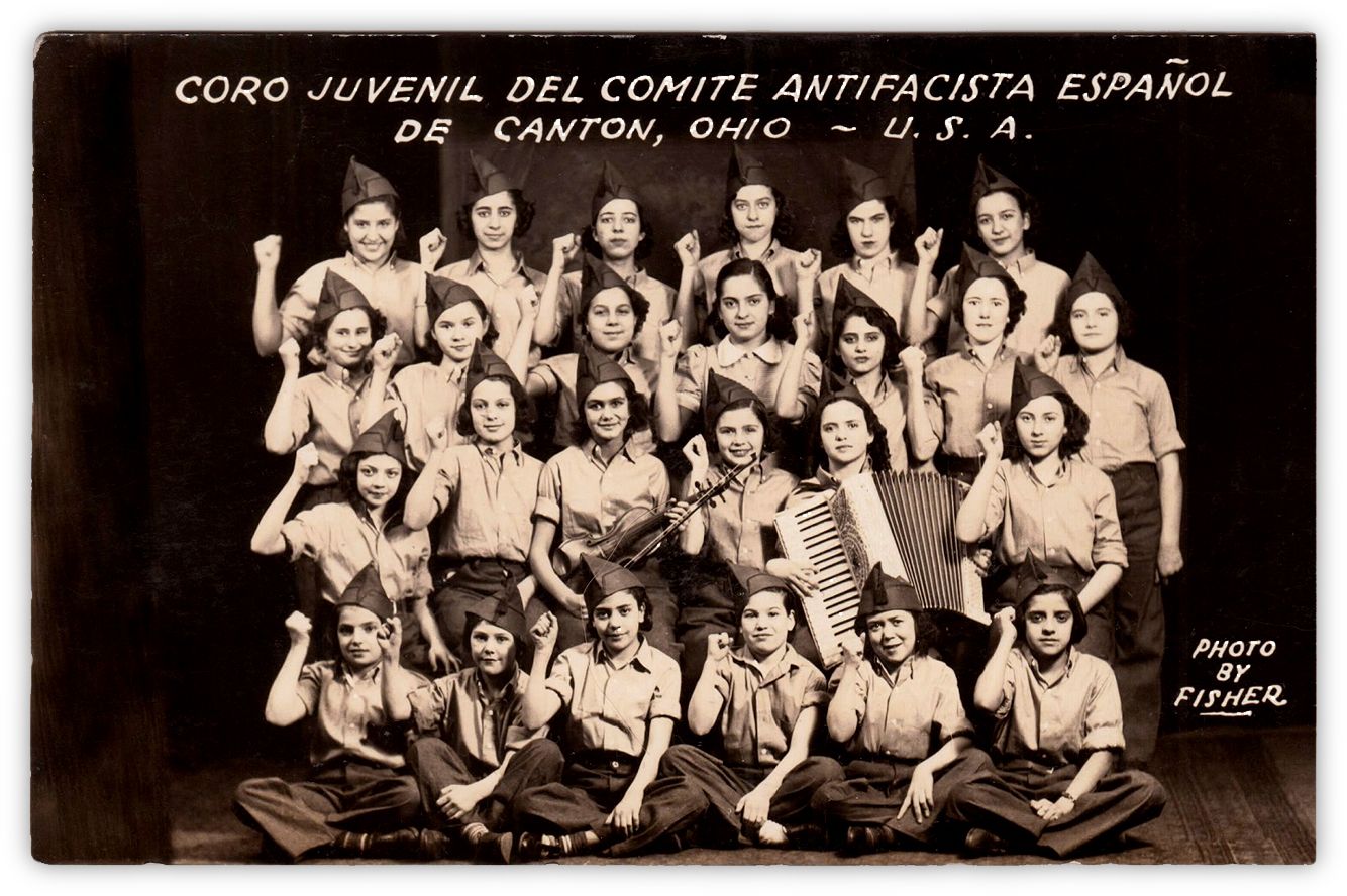 Representación del Coro Juvenil del Comité Antifascista de Canton, Ohio, hacia 1937. ARCHIVO EMIGRANTES INVISIBLES
