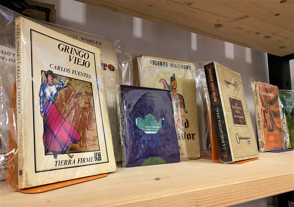 Ediciones de coleccionista de literatura latinoamericana en Lata Peinada. D.R. Ediciones de coleccionista de literatura latinoamericana en Lata Peinada. D.R.