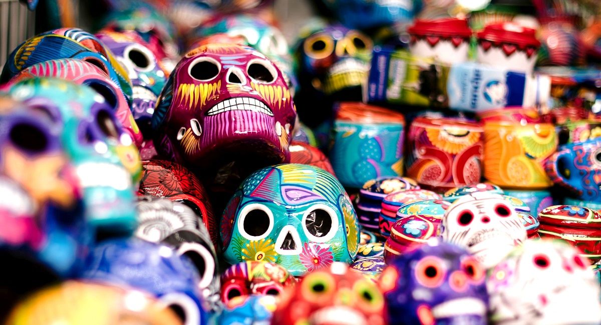 Las calaveras son uno de los iconos del Día de Muertos en México. UNSPLASH/JEREMY LWANGA
