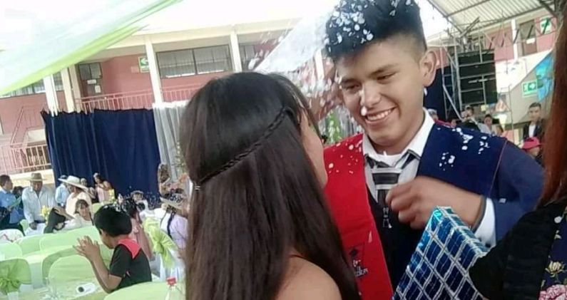 Beymar Quispe, en una fiesta con su familia. CORTESÍA