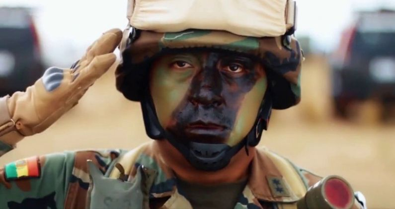Un soldado, en una imagen de una campaña del servicio militar obligatorio de Bolivia. MINISTERIO DE DEFENSA DE BOLIVIA Un soldado, en una imagen de una campaña del servicio militar obligatorio de Bolivia. MINISTERIO DE DEFENSA DE BOLIVIA