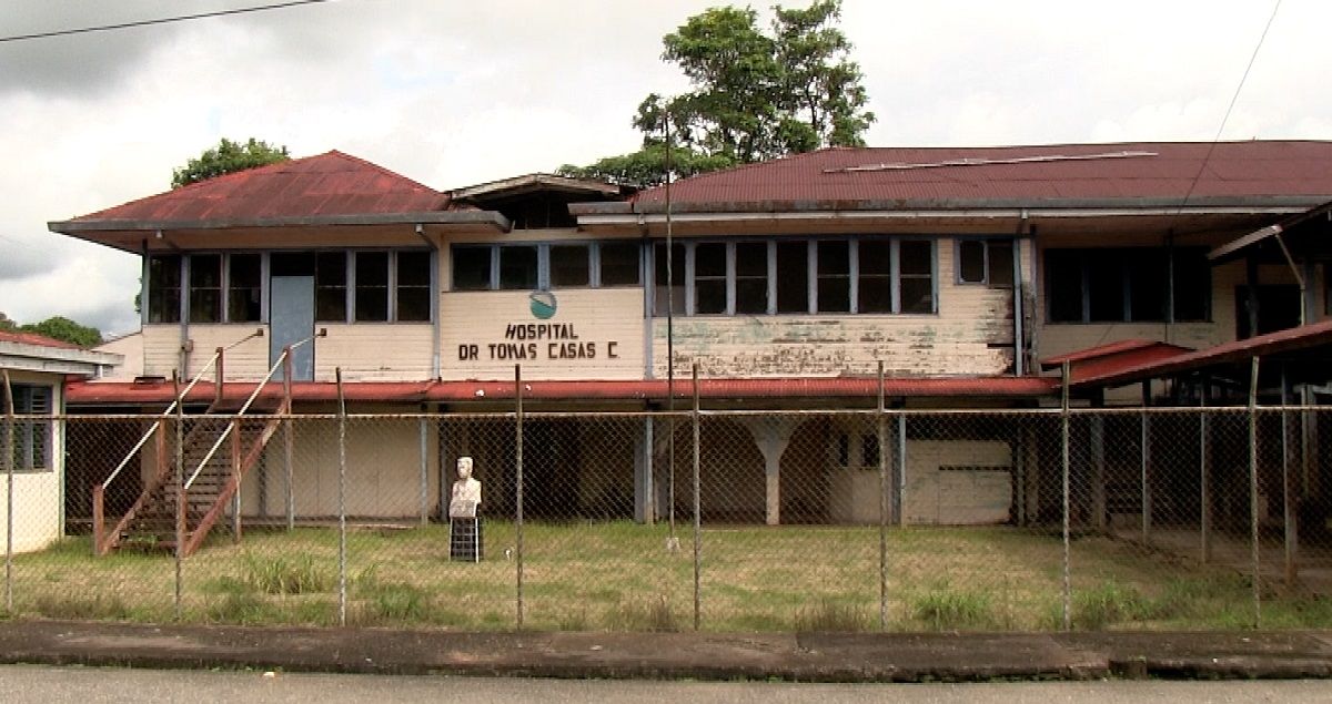 El Hospital Tomás Casas Casajús de Puerto Cortés, en estado de abandono. LUIS BRUZON DELGADO
