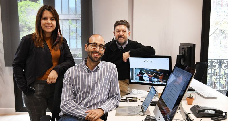 Laura Jiménez, directora de negocio; Daniel R. Caruncho, editor jefe; y Albert Montagut, director. LENA PRIETO