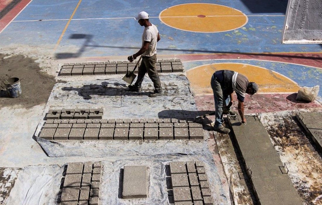 Adoquines construidos por los habitantes de Catuche con la asesoría de las universidades UCV y Simón Bolívar. FUNDACIÓN ESPACIO