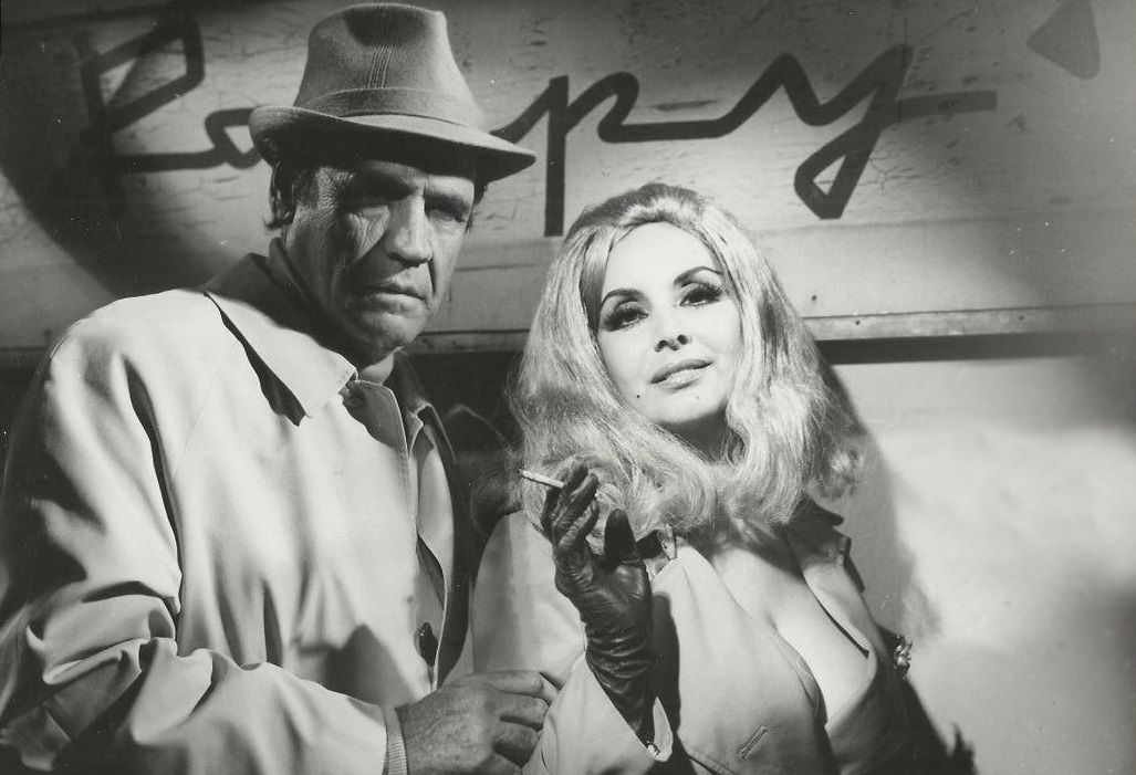 El cineasta Armando Bó y la actriz Isabel Sarli, en la película 'Una mariposa en la noche' (1977). ARCHIVO El cineasta Armando Bó y la actriz Isabel Sarli, en la película 'Una mariposa en la noche' (1977). ARCHIVO