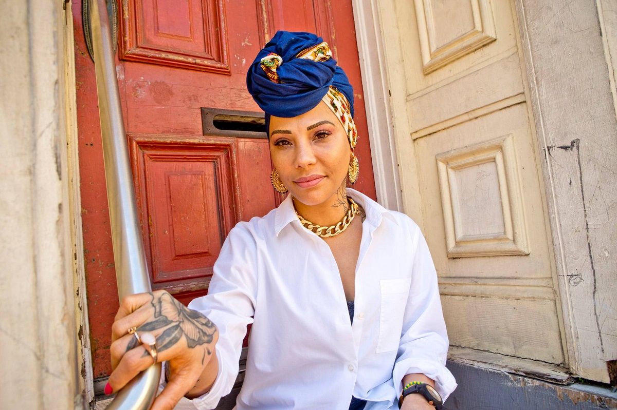 La artista DJ Leydis, pionera de la escena hip hop cubana, en una imagen promocional. CORTESÍA La artista DJ Leydis, pionera de la escena hip hop cubana, en una imagen promocional. CORTESÍA
