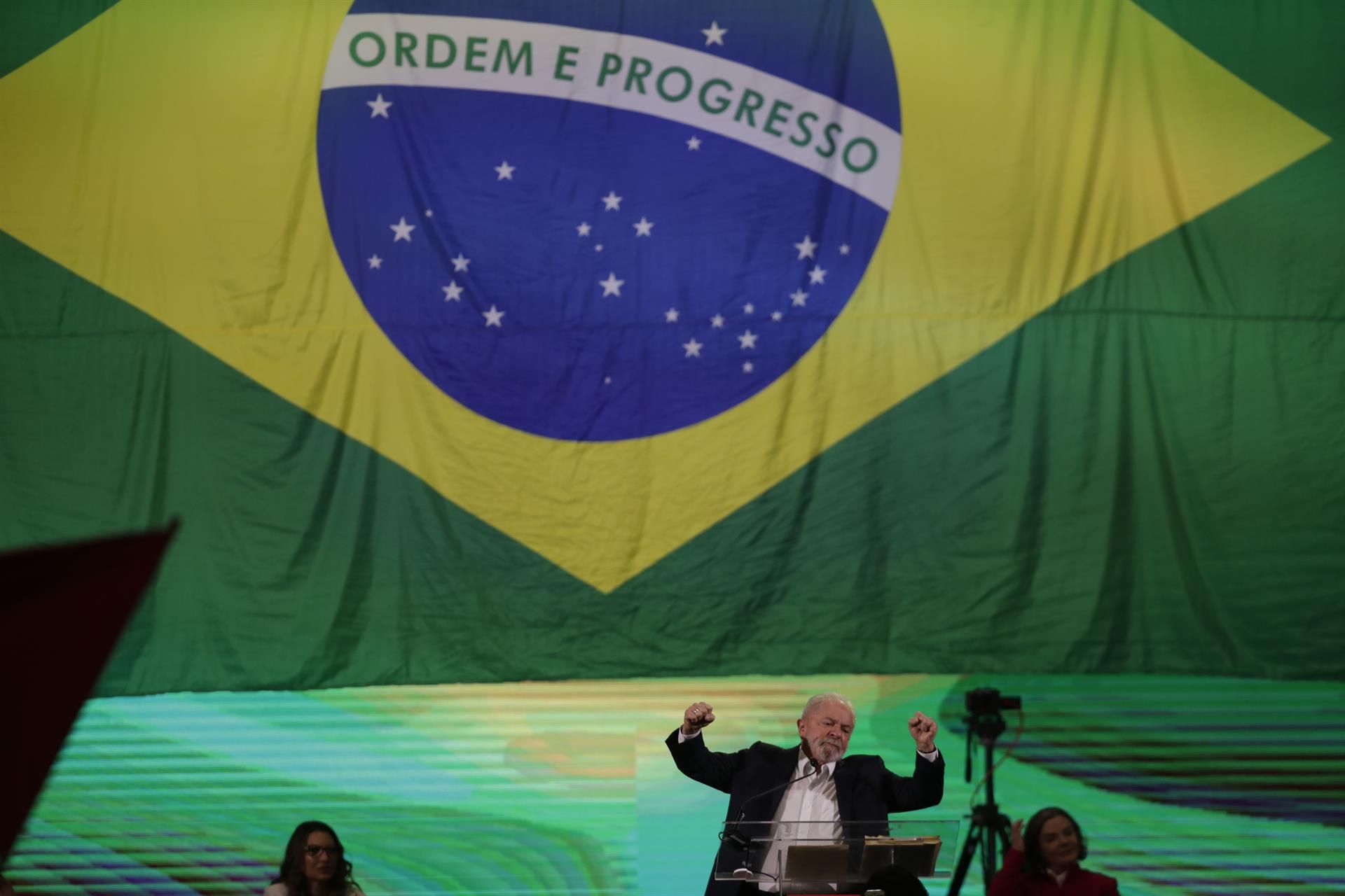 Lula da Silva, en la presentación de su candidatura a las elecciones de Brasil, en São Paulo, el 7 de mayo. EFE/FERNANDO BIZERRA