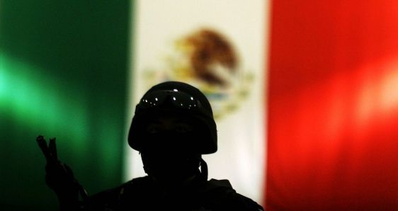 Un miembro de la Policía Federal de México, durante un operativo contra el narco. FLICKR/JESÚS VILASECA PÉREZ CC BY-NC-SA 2.0