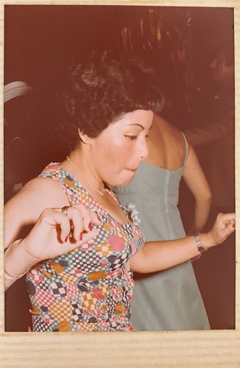 Carmen, en sus años de juventud, bailando. CHRISTIAN SAURRÉ