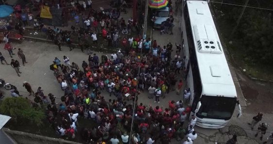 Caravana de migrantes en Mapastepec, México, el 11 de junio de 2022. EFE/JUAN MANUEL BLANCO