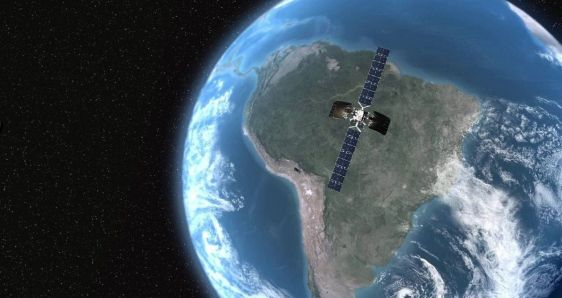 Los satélites son una herramienta clave para mejorar la conectividad en América Latina. HISPASAT