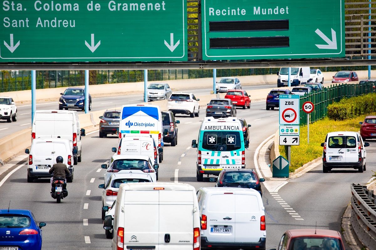 La Ronda de Dalt de Barcelona, incluida en la Zona de Bajas Emisiones. AMB