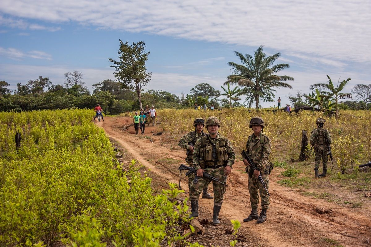 Soldados del Ejército Nacional en la vereda de Nueva Colombia. MARIO TORO QUINTERO