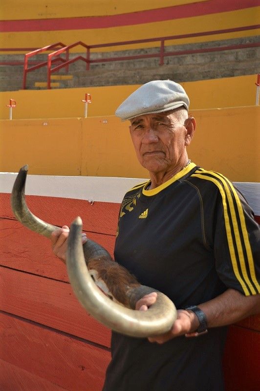Mauro Pereira, el maestro de la escuela taurina de la plaza de toros Monumental de Mérida, Venezuela. MIGUEL ZAMBRANO