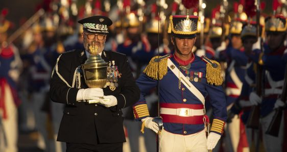 El corazón del emperador Pedro I de Brasil, recibido con honores de Estado en el palacio de Planalto, en Brasilia, el 23 de agosto. EFE/JOÉDSON ALVES