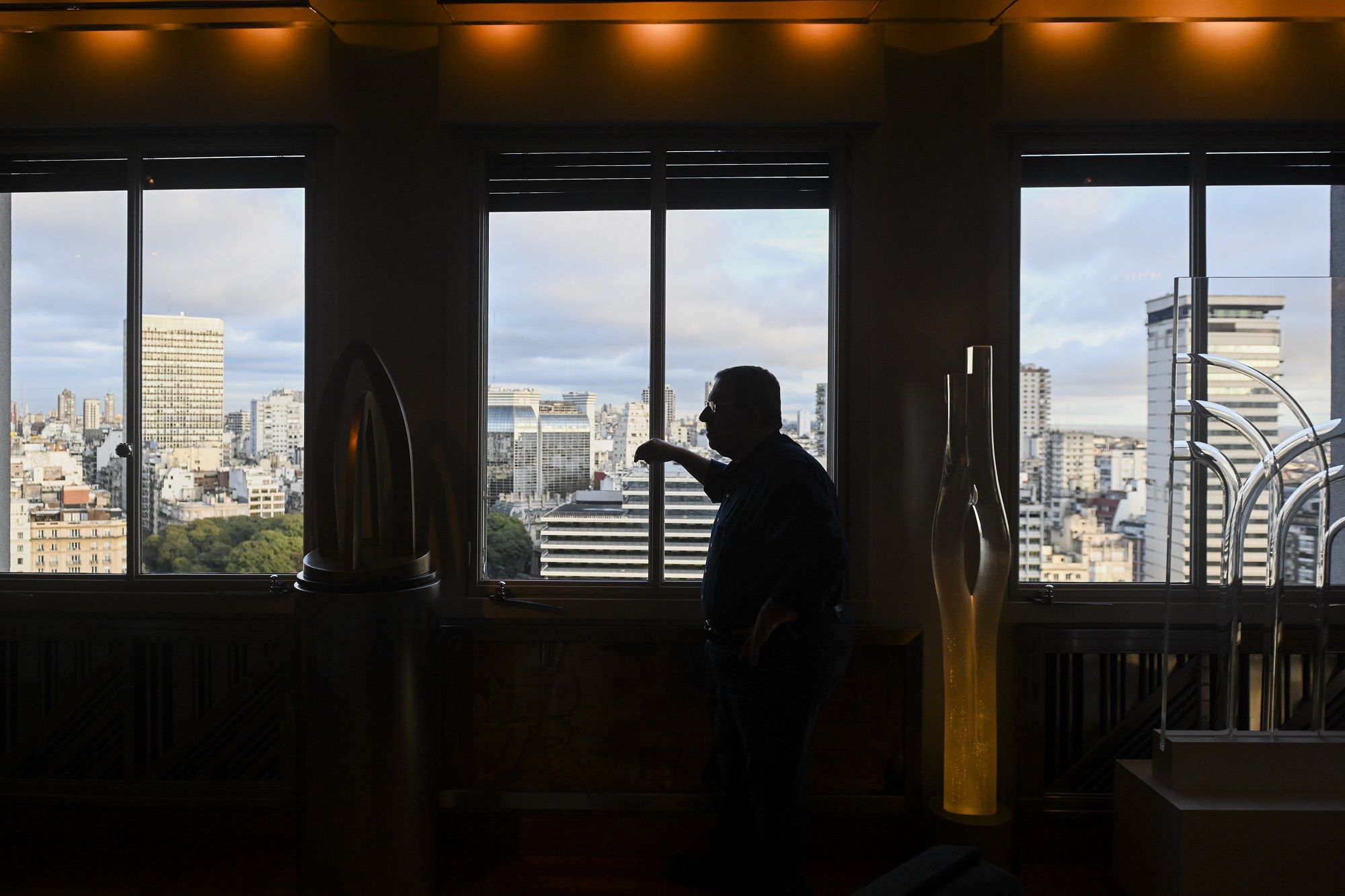 Carlos Maslatón, en su departamento en el edificio Kavanagh de Buenos Aires. LEO VACA