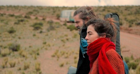 Mónica García y Gonzalo Cunill encarnan a la pareja protagonista de la película 'Dúo', de Meritxell Colell. ATALANTE