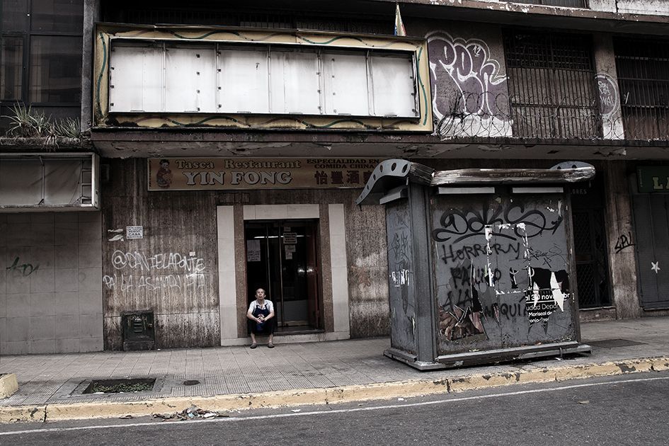 Fotografía de la serie 'Caracas PostCartds', de Vasco Szinetar.