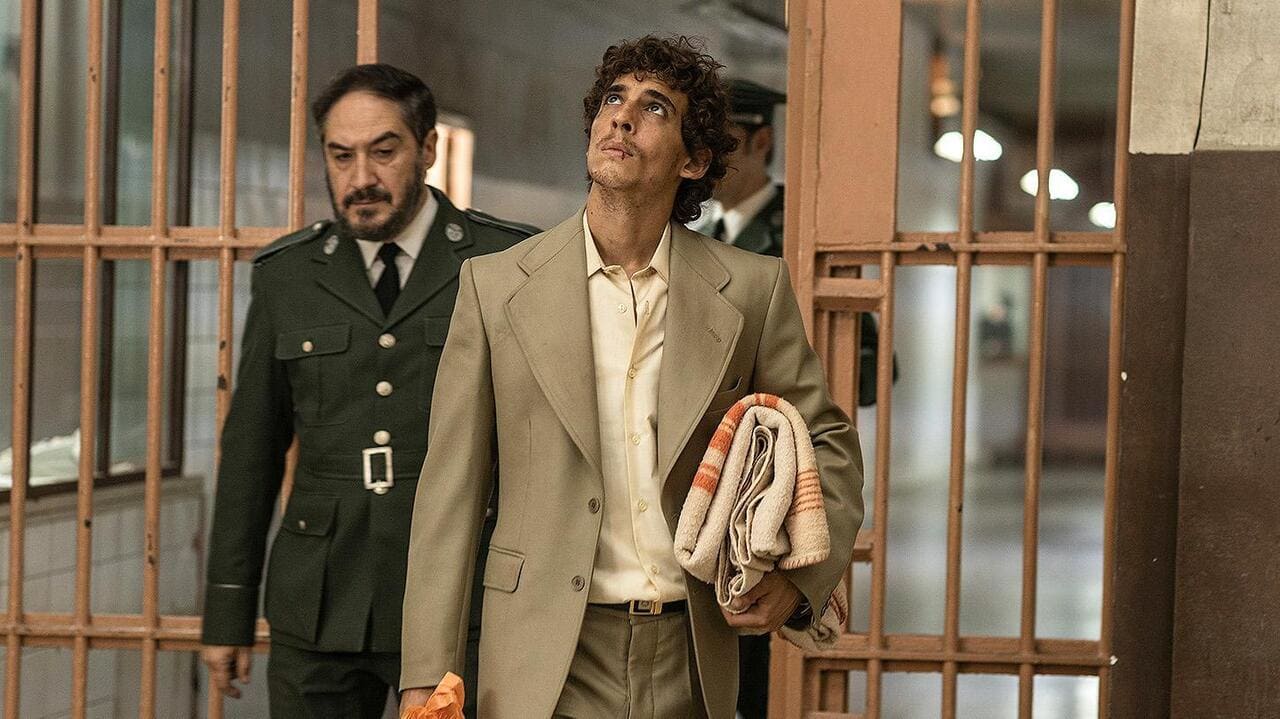 El actor Miguel Herrán, en un fotograma de la película 'Modelo 77', de Alberto Rodríguez. JULIO VERGNE