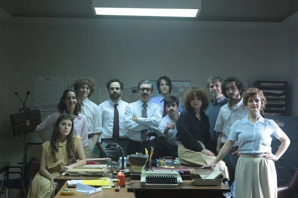 El equipo del fiscal Strassera al cargo del Juicio a las Juntas, en la película 'Argentina, 1985'. AMAZON STUDIOS