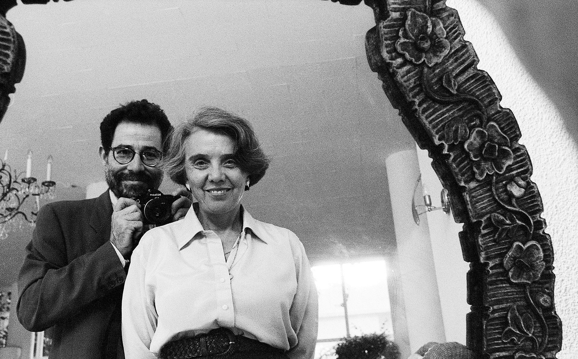 Vasco Szinetar, con la escritora mexicana Elena Poniatowska. CORTESÍA