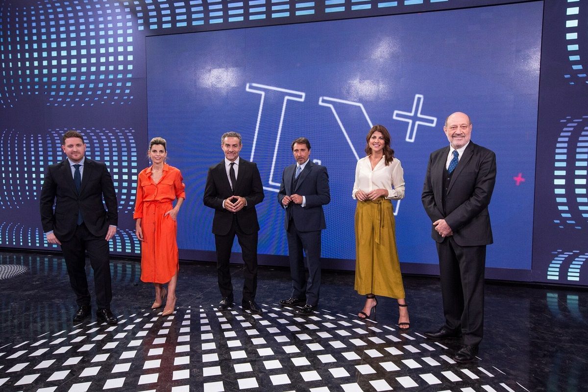 Presentadores de LN+, la cadena de televisión del grupo La Nación. LN+