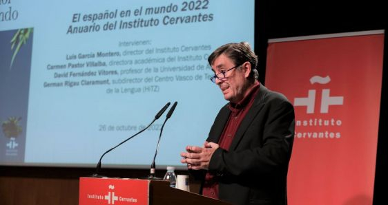 El director del Instituto Cervantes, Luis García Montero, en la presentación del anuario 'El español en el mundo', el 26 de octubre, en Madrid. INSTITUTO CERVANTES