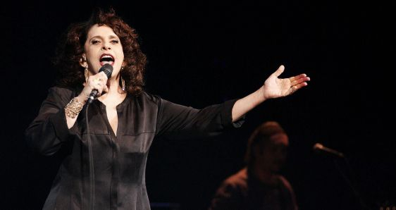 La cantante brasileña Gal Costa. EFE/FERNANDO MAÑOSO