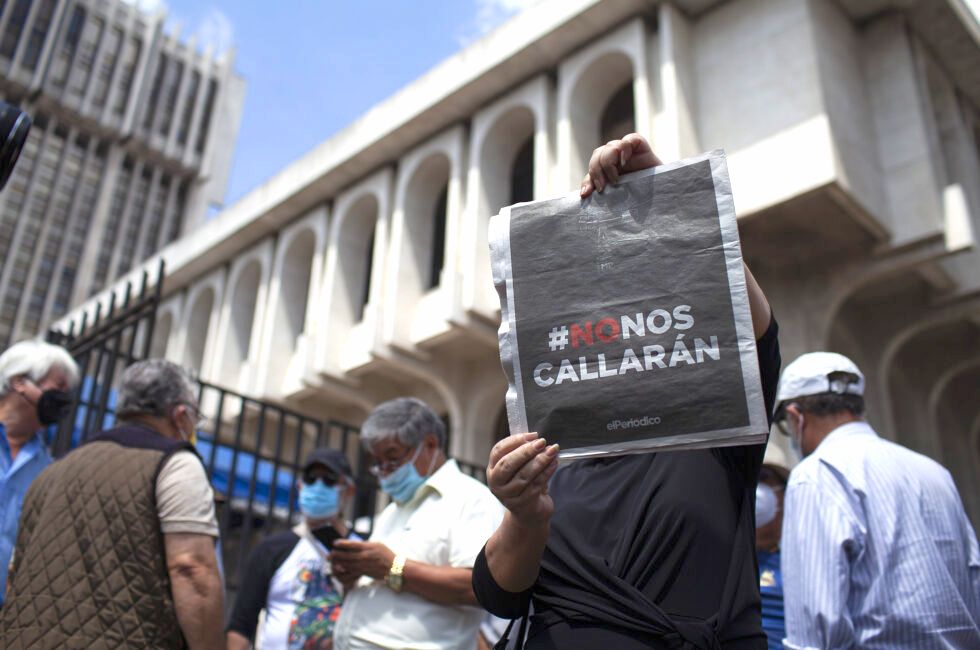 Manifestación en apoyo a José Rubén Zamora, el 30 de julio de 2022, en Ciudad de Guatemala. OCOTE/SANDRA SEBASTIÁN