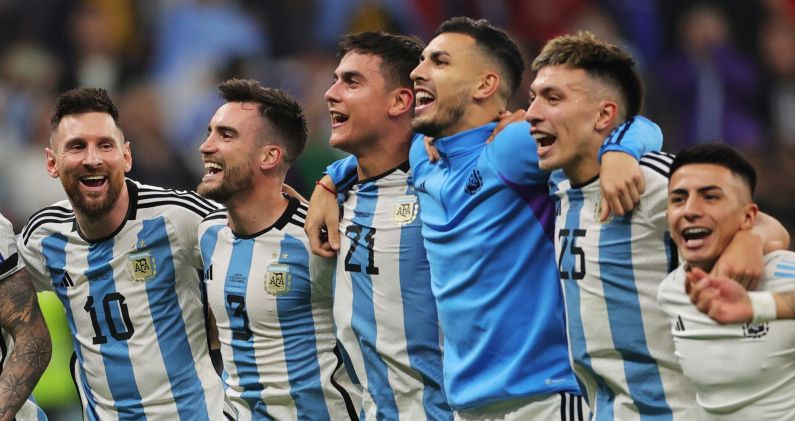 Messi celebra el pase de Argentina a la final del Mundial de Fútbol de Qatar, el pasado 13 de diciembre de 2022. EFE/FRIEDERMANN VOGEL