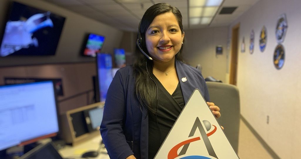 Rosa Ávalos-Warren, la ingeniera aeroespacial peruana al cargo de las comunicaciones y navegaciones del proyecto Artemis. NASA
