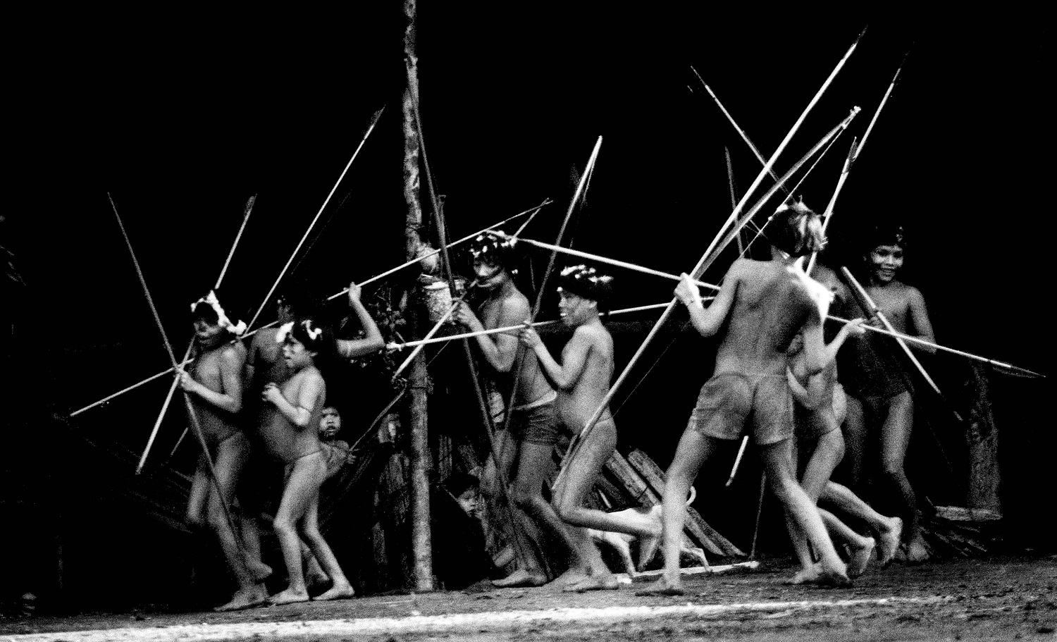 Integrantes de una comunidad yanomami de la selva amazónica venezolana. HÉCTOR PADULA