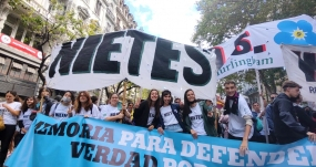 Integrantes de Nietes, colectivo que lucha por la memoria y los derechos humanos en Argentina. CORTESÍA
