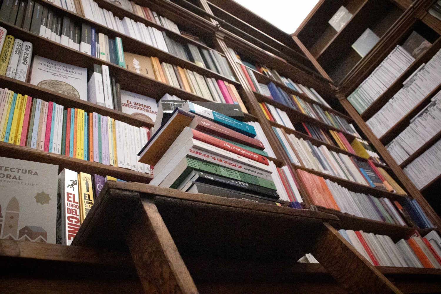 Interior de la librería Pérgamo de Madrid. DANIEL VALDIVIESO GÓMEZ