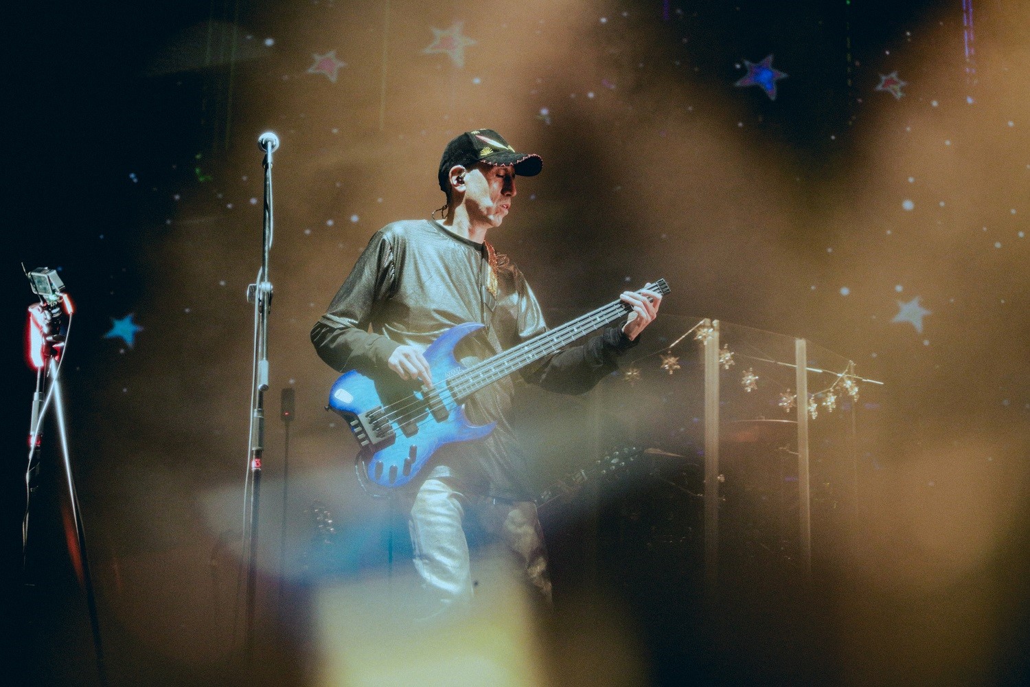 Héctor Vicente Buitrago, en el concierto de Aterciopelados en el Palacio de los Deportes de Bogotá, Colombia, 22 de abril de 2023. MARÍA ALEJANDRA VILLAMIZAR (@MAVA.VILLAMIZAR)