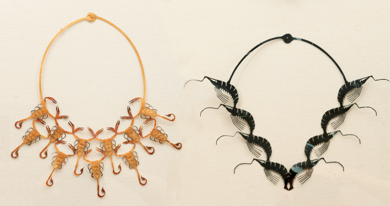 Collares realizados por Francisco Toledo con cuero de cabra y radiografías. CASA DE MÉXICO/ANDRÉS VALENTÍN GAMAZO Collares realizados por Francisco Toledo con cuero de cabra y radiografías. CASA DE MÉXICO/ANDRÉS VALENTÍN GAMAZO
